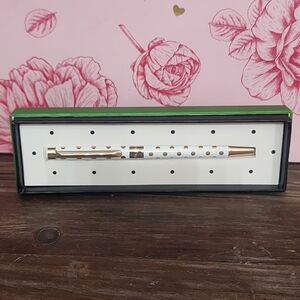 White and Gold Polka Dot Pen